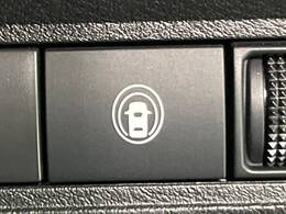 【インテリジェントエマージェンシーブレーキ】フロントカメラで前方の車両や歩行者を検知。衝突しそうな時は衝突被害軽減ブレーキが作動、衝突回避をサポート。より安全にドライブをお楽しみいただけます。