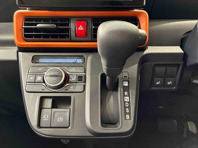 納車前にはプロのメカニックが、各部の点検を行います。ディーラーにしか出来ない品質、そしてサービスできっと満足していただけると思います！