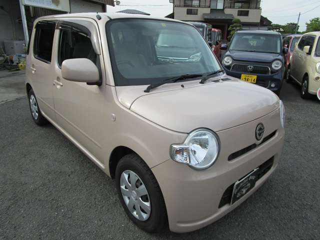 ご契約に際しお客様による現車確認をお願いしております。何とぞご来店いただけますようお願いいたします。28年度自動車税は法定費用諸費用に含みます。全車オイル交換後納車。少ない利益でお車をご提供しております
