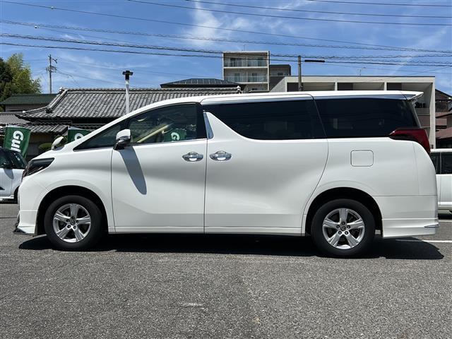 安心の全車保証付き！（※部分保証、国産車は納車後3ヶ月、輸入車は納車後1ヶ月の保証期間となります）。その他長期保証(有償)もご用意しております！※長期保証を付帯できる車両には条件がございます。