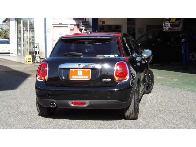 ■特典8■新車、中古車の購入はもちろん、買取り、車検、一般整備、板金塗装に任意保険、レンタカーまでお車のことは何でもお任せください■他店で購入したお車も気軽にご利用ください■