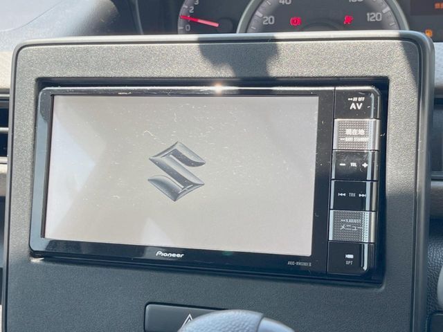 【ナビゲーション】使いやすいナビで目的地までしっかり案内してくれます。各種オーディオ再生機能も充実しており、お車の運転がさらに楽しくなります！！