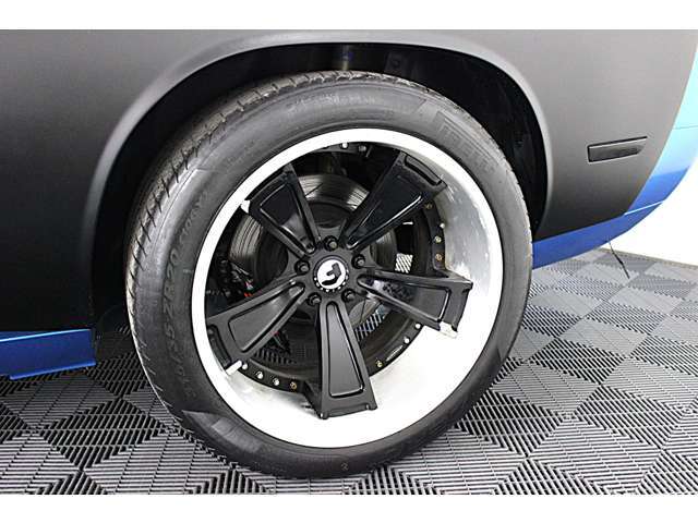 ダッジ チャレンジャー SRT8 2008年 8.3万キロ (東京都) SAN