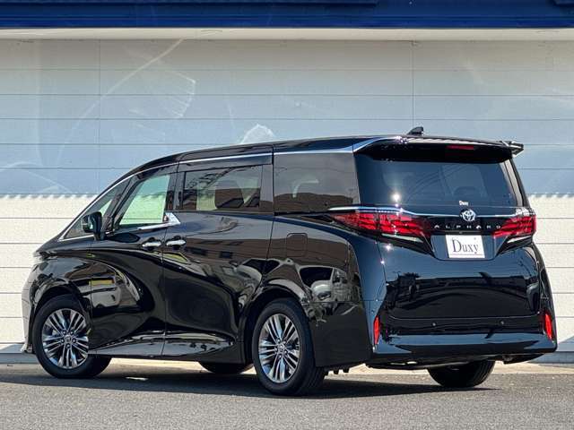 掲載車両以外にも対応可能です。ご希望のボディーカラー、グレード、装備やオプションをお聞かせ下さいませ。