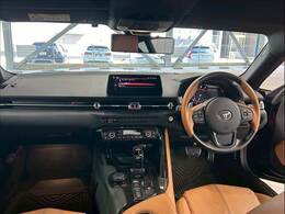 【純正HDDナビ】です。Bluetooth等の充実装備。