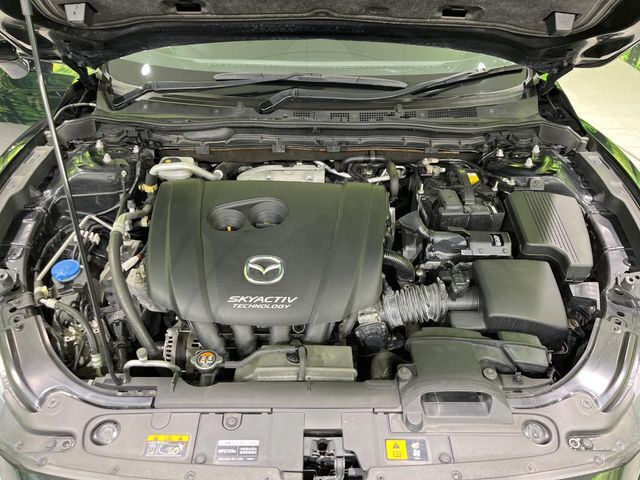 親切・丁寧な専門メカニックスタッフが応対！・車検・点検整備・事故等の修理などアフターサービスも安心。お車のカスタマイズもネクステージのサービススタッフまでご相談ください！