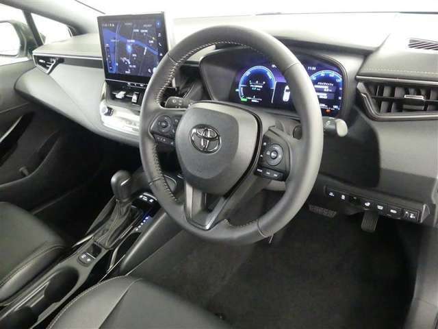 見通しのよいすっきりとした視界で、誰でも運転しやすいです。運転のしやすさは疲れにくさにも繋がりますよ♪