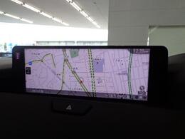 マツダコネクトの12.3インチワイドセンターディスプレイです。『Android　Auto』『Apple　CarPlay』や独自のコネクテッドサービスに対応したインターフェイスシステムです。