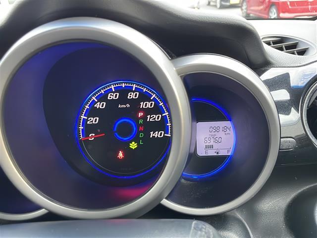 気になる車はすぐにお問い合わせください！画面右側の0066から始まる無料ダイヤルからお問い合わせ下さい！専門スタッフがお車のご質問にお答えいたします！
