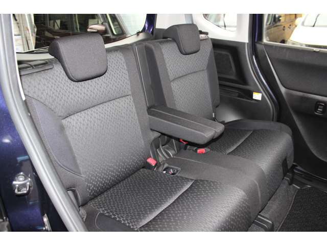 提携サービス認証工場がありますのでご購入後のメンテナンスもしっかりサポート！とにかくクルマを売りたい、買いたい、買換えたい、お客様のご希望をお応えいたします！■是非ご来店お待ちいたしております■