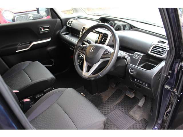 提携サービス認証工場がありますのでご購入後のメンテナンスもしっかりサポート！とにかくクルマを売りたい、買いたい、買換えたい、お客様のご希望をお応えいたします！■是非ご来店お待ちいたしております■