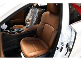 【高級感あふれるレザーシート】車内の雰囲気もガラリと変わります！メンテナンスも実は手が掛からないんですよ！