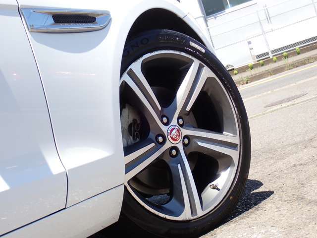 ＊自社認証工場完備（自動車分解整備業2-6030）＊DAS診断機＊アナライザー診断機4機完備＊リフト4基完備＊＊全車実走行車＊全車修復歴無＊正規ディーラー車＊自社板金工場完備＊＊自社積載車完備＊