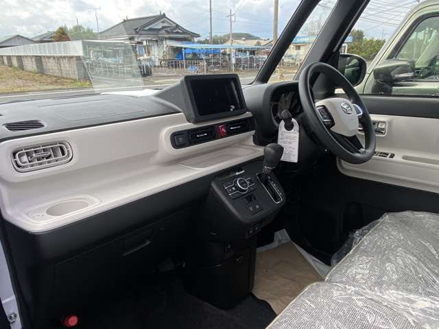 当店はスズキディーラーです！新車、中古車販売、車検整備、お任せ下さい！！
