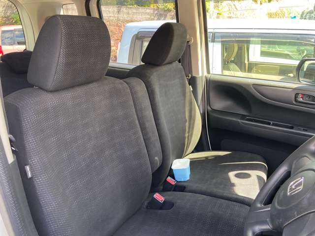 整備はその車種の不具合が発生しそうな部分を重点的に点検し、納車後本当にトラブルが発生しないように日々点検中です♪
