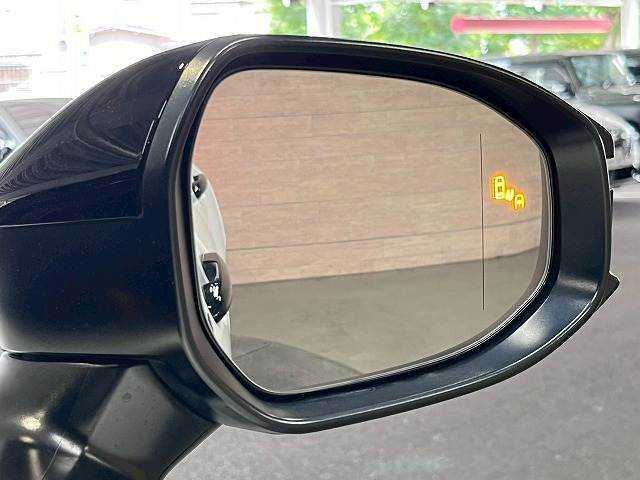 【ビルトインETC】で高速道路もスムーズに乗り降り可能で、ご納車直後からの遠距離ドライブも可能です。