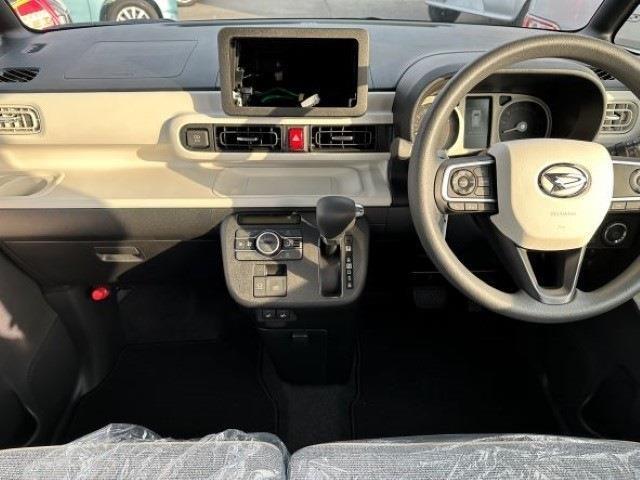 ご来店可能な方はぜひ実際に見てみることをオススメいたします！！他の車種との比較が簡単♪ご来店のご予約も大歓迎！！ぜひお問い合わせください！！
