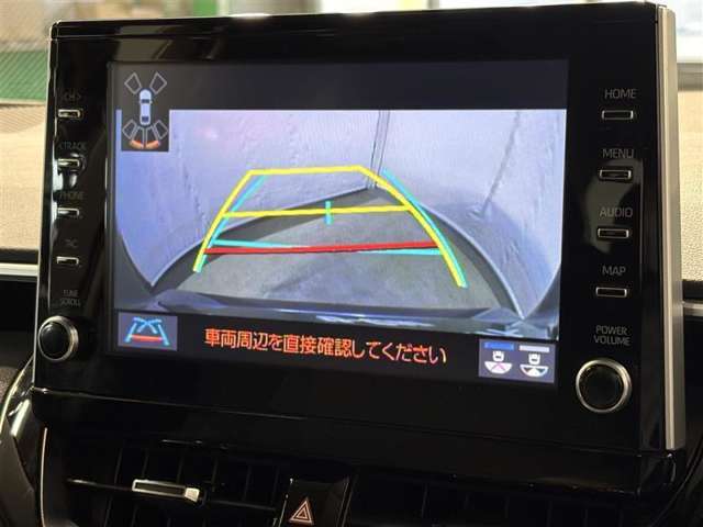 【バックモニター】ハンドル操作と連動したガイドラインが表示されるバックガイドモニター付き★