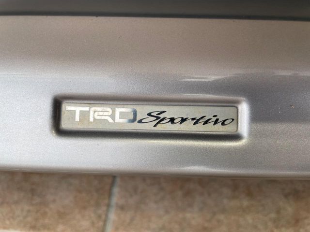 【TRDエアロ】人気のTRDエアロを装備！クルマの外観がよりスタイリッシュになり、街中で存在感あふれる1台に♪将来買い替える時にもリセールに影響しやすく、価値ある人気の装備です！