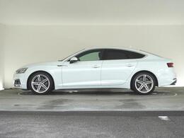 ご納車前に100項目に及ぶ点検整備プラス、全国正規ディーラー対応の1年間・走行距離無制限の認定中古車保証付き！！