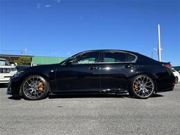 安心の全車保証付き！（※部分保証、国産車は納車後3ヶ月、輸入車は納車後1ヶ月の保証期間となります）。その他長期保証(有償)もご用意しております！※長期保証を付帯できる車両には条件がございます。