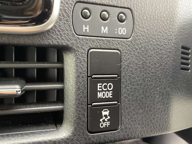 【運転席操作部】快適なドライブを楽しむための機能が装備されています！運転席から触れるので、使いやすいです！除菌プランいれていただくと、さらに清潔で安心していただけます！