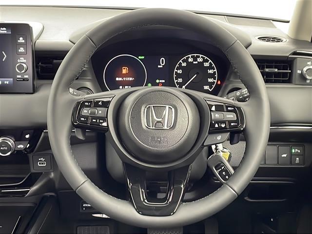 【ハンドル】『ハンドル/ステアリング』の画像になります。写真の内容に関してご不明点、ご質問等がございましたらお気軽にガリバー店舗までお問い合わせください。