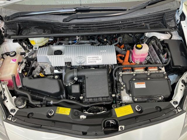 親切・丁寧な専門メカニックスタッフが応対！・車検・点検整備・事故等の修理などアフターサービスも安心。お車のカスタマイズもネクステージのサービススタッフまでご相談ください！