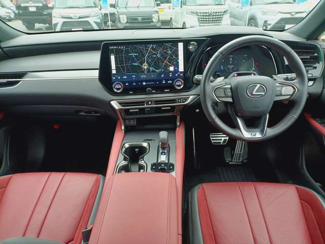 新車の個人・法人リースも取り扱いしております。専任のスタッフがお客様のライフスタイルに合ったご提案をさせて頂きます。また、当社は保険の代理店も行っておりますので自動車保険もお気軽にご相談ください。