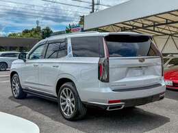 レーンキープアシスト　レーンディパーチャーウォーニング　前後衝突被害軽減ブレーキ　ブラインドスポットモニター　ナイトビジョン（暗視カメラ）　ヘッドアップディスプレイ