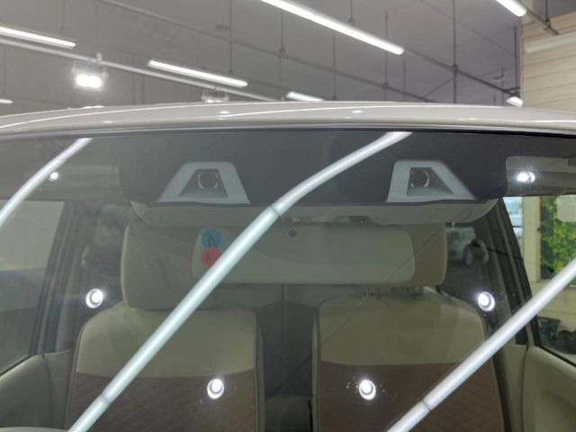 【スズキ　セーフティサポート】走行中に前方の車両等を認識し、衝突しそうな時は警報とブレーキで衝突回避と被害軽減をアシスト。より安全にドライブをお楽しみいただけます。