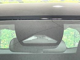 【ホンダセンシング】走行中に前方の車両等を認識し、衝突しそうな時は警報とブレーキで衝突回避と被害軽減をアシスト。より安全にドライブをお楽しみいただけます。