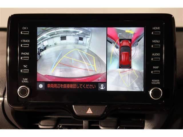 車両を上から見たような映像表示するパノラミックビューモニター付き！