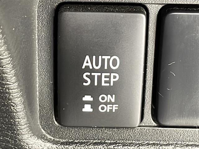 【運転席操作部】快適なドライブを楽しむための機能が装備されています！運転席から触れるので、使いやすいです！除菌プランいれていただくと、さらに清潔で安心していただけます！