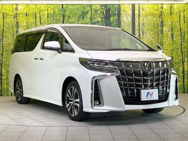 大好評のボディコーティング「弾スプラッシュコート」もご納車までに施工可能。通常のガラスコートと異なる、耐久年数6年の無機質ガラスコーティングが、ボディをキレイな状態に保ってくれます。