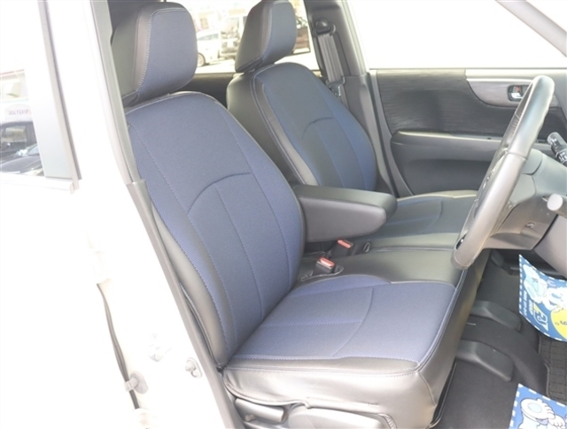 弊社でお車をご購入頂いたお客様は、一部車種を除いて【オイル交換永久無料】となっております。※詳細はスタッフまでお問合せ下さい。