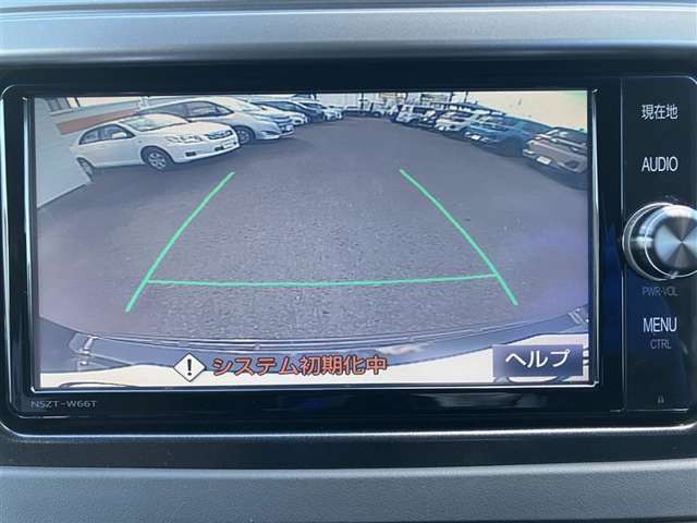 【バックモニター】ギアをバックに入れれば、後ろの画像が確認できます！車庫入れの際にあると嬉しいですよね♪