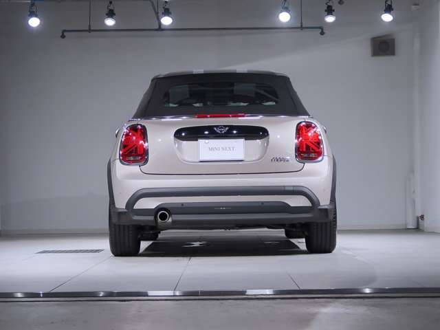 また「MINI　NEXT2年延長保証」をご契約いただくと、登録後2年間のMINI　NEXT保証終了後も、2年間、保証対象箇所に不具合が生じた場合、無償修理をご提供いたします。