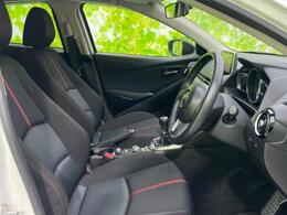 「この車の写真をもっと見たい」「状態が気になる」「この装備はついている？」どんな小さな疑問でもお気軽にお問い合わせください！