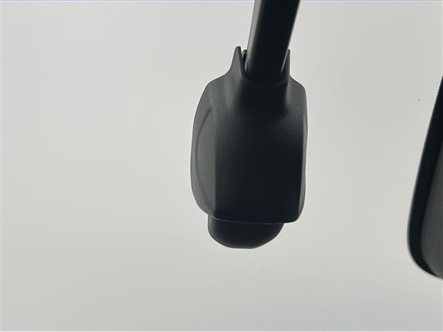 【ドライブレコーダー】映像・音声などの運転中の記録を残します。事故などを起こした起こされた時の証拠になりえますので、もしも時でも安心ですね。