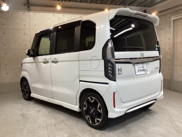 ホンダ系ディーラーで販売される全てのホンダ車なら、ホッと保証（無料）がついています。エアコン、純正オーディオを始め、エンジン、足廻りまでカバー。初回1ヵ月点検も無料で実施致します。