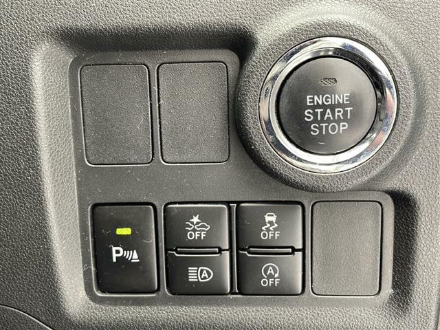 【　スマートキー・プッシュスタート　】鍵を挿さずにポケットに入れたまま鍵の開閉、エンジンの始動まで行えます。