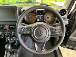 【スズキセーフティサポート装着車】デュアルカメラブレーキサポート・前後誤発進抑制・車線逸脱警報・ハイビームアシスト・先行車発進告知機能をセットで装備。予防安全技術が快適なドライブをアシストします。