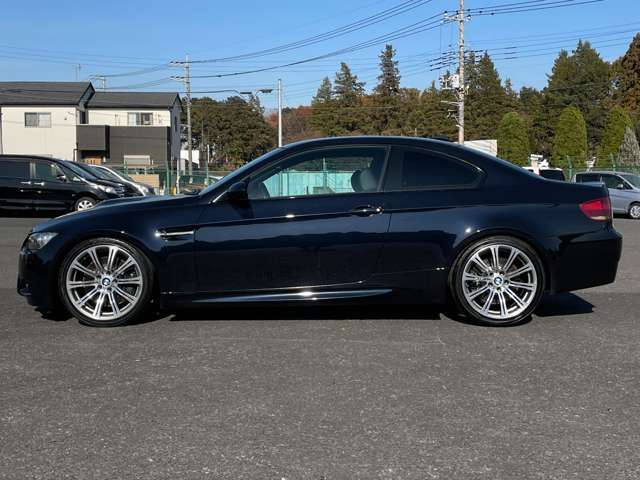 【コンディションチェック】スポーツカー選びをするうえでもっとも大事にしたいコンディションチェック。GTガレージでは併設工場にて全車事前コンディションチェックを実施。診断結果をもとにご案内いたします。