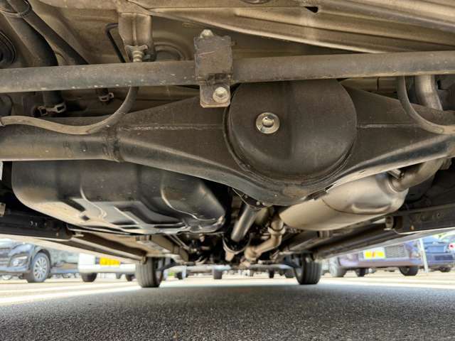 下廻りの防錆塗装【鎧】やマフラーの耐熱シルバーコーティングも施行可能ですのでご相談下さい♪