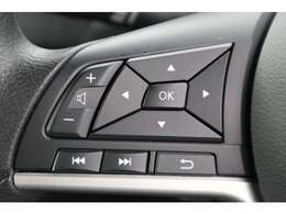 オーディオ操作可能なステアリングスイッチを採用！