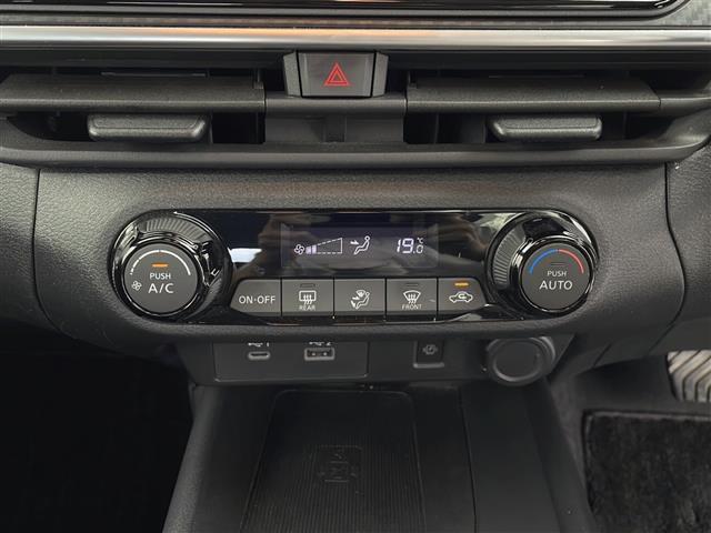 【運転席操作部】快適なドライブを楽しむための機能が装備されています！運転席から触れるので、使いやすいです！除菌プランいれていただくと、さらに清潔で安心していただけます！