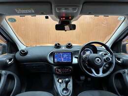 BMW、メルセデス、アウディといったドイツのプレミアムブランド中心とした、各種輸入車ブランドを同時に較べることができます。