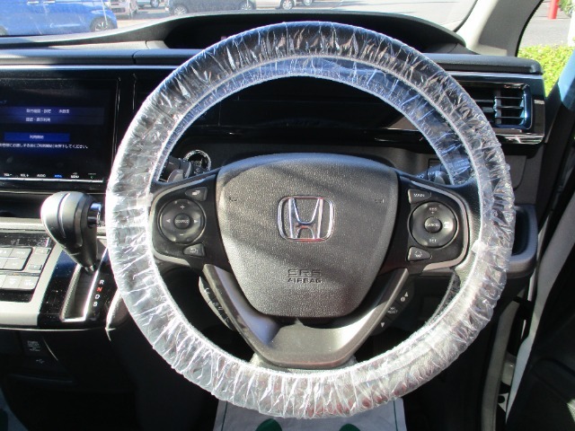 握りやすい大きなハンドルで運転しやすいです♪