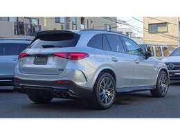 【2.0L直列4気筒エンジン＋BSG】モータースポーツによって開発された排気用タービンと吸気用コンプレッサーの間に薄型のモーターを搭載したエレクトリック・エグゾーストガス・ターボチャージャーを搭載。